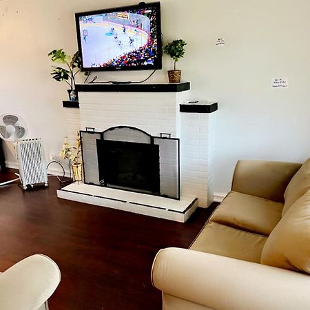 Vintage - 3 Bed House - North Surrey - Ping-Pong And Pool Table - Tv Cable Villa Exterior foto